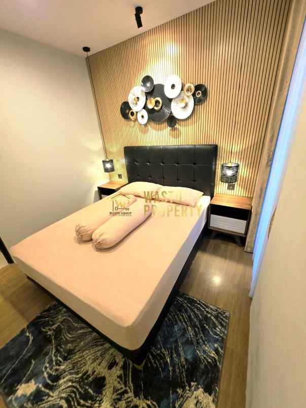 rumah mewah fully furnished dekat stadion maguwoharjo