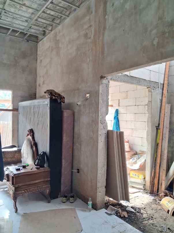 rumah mewah karangrejo banyumanik semarang