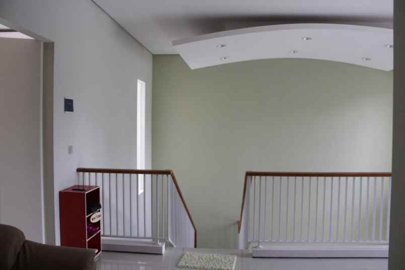 rumah mewah megah strategis akses mudah di dekat ugm