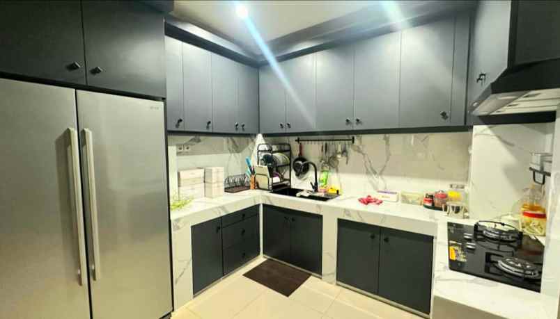 rumah mewah rumah dalam komplek buaran jakarta timur