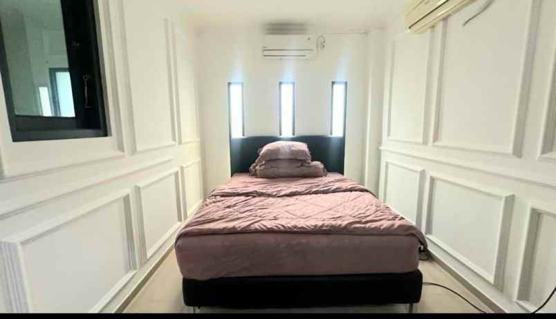 rumah mewah rumah dalam komplek buaran jakarta timur