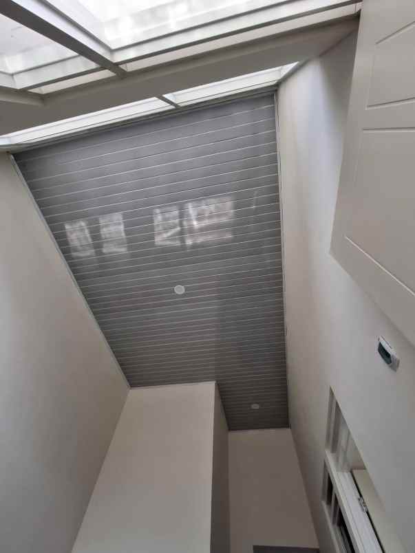 rumah minimalis 1 lantai lokasi dekat dispenduk