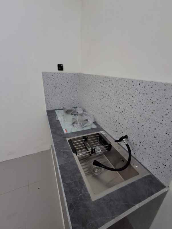 rumah minimalis 1 lantai lokasi dekat dispenduk