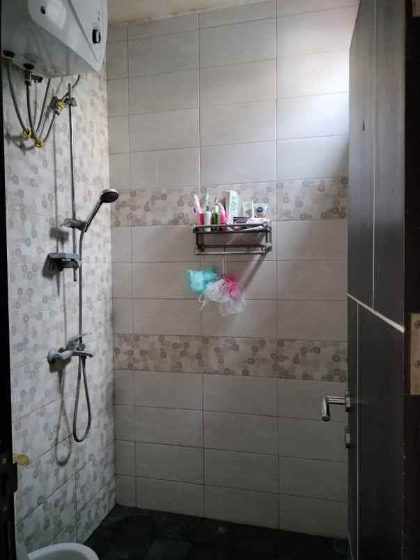 rumah minimalis antapani kidul dekat arcamanik bandung