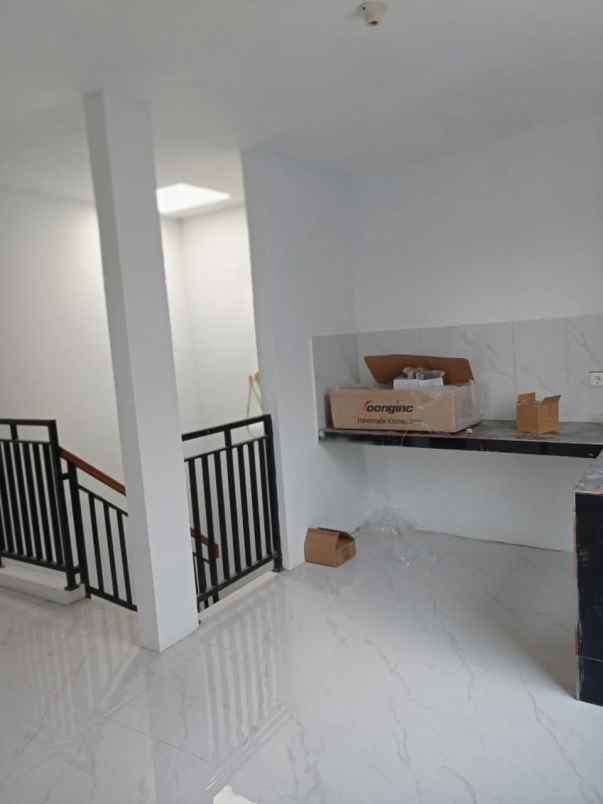 rumah minimalis dalam cluster di jagakarsa jaksel