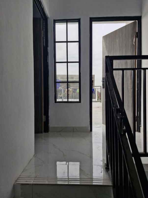 rumah minimalis dalam cluster di jagakarsa jaksel