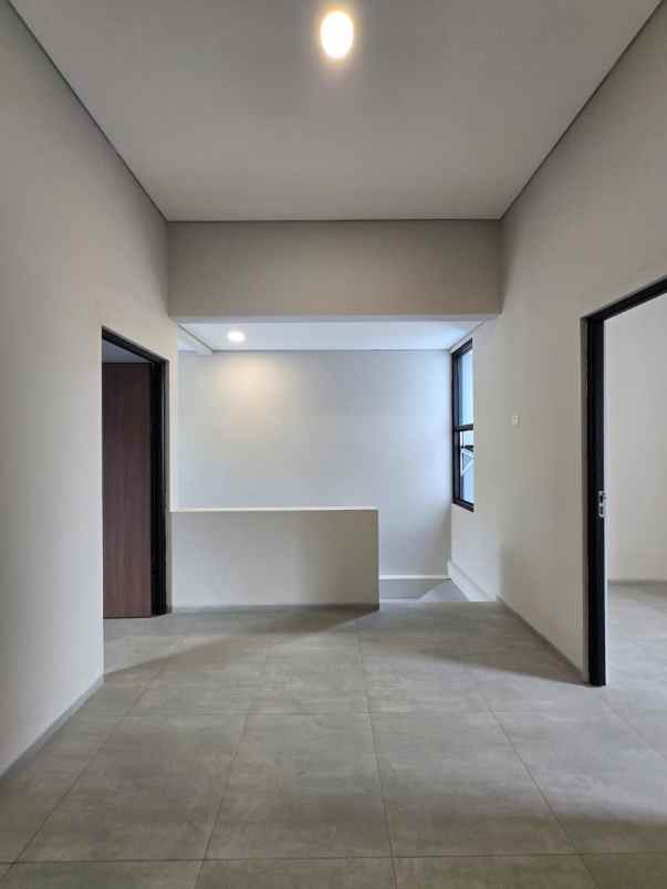 rumah minimalis siap huni di tenga kota di kayu putih