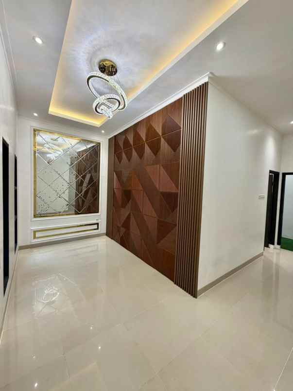 rumah modern jagakarsa 2 lantai siap tempati sekarang