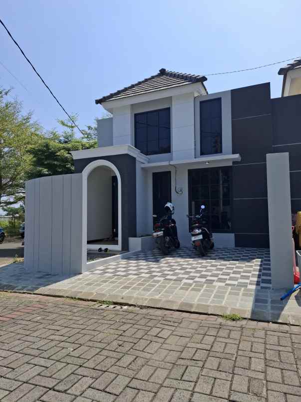 rumah modern minimalis lokasi di dekat gor ken arok