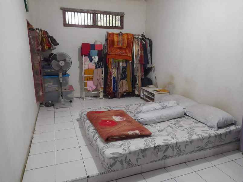rumah perum 2 lantai siap huni