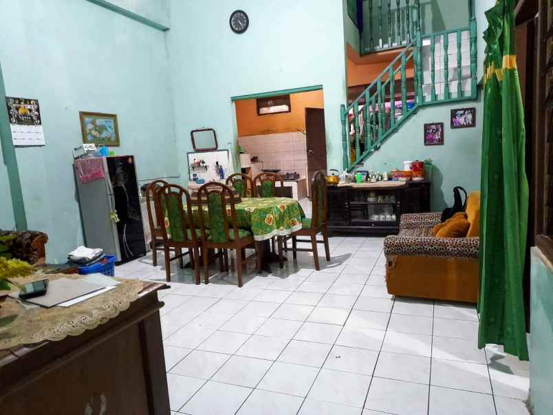 rumah perum 2 lantai siap huni