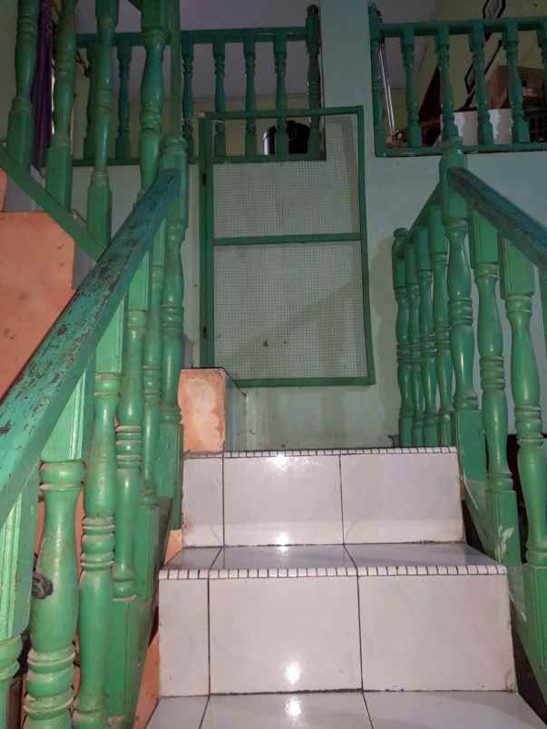 rumah perum 2 lantai siap huni