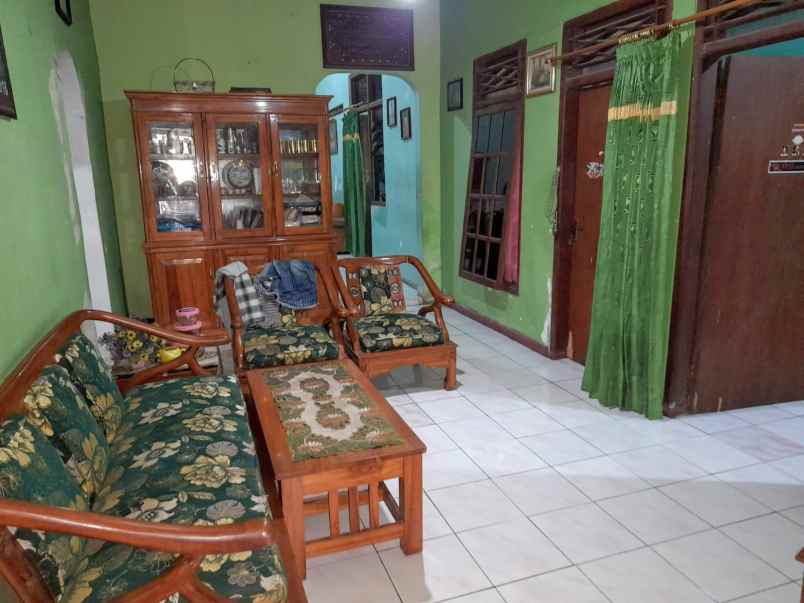 rumah perum 2 lantai siap huni