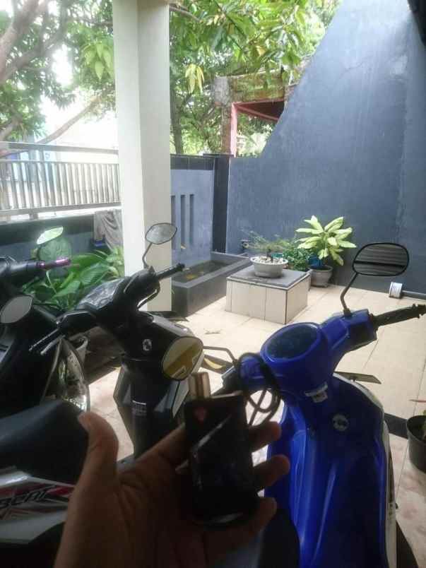 rumah pojokan hook fingsui ciamik dijual murah