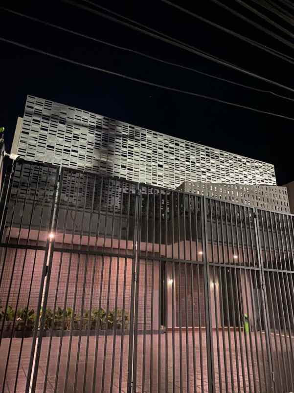 rumah raya satelit indah hadap timur