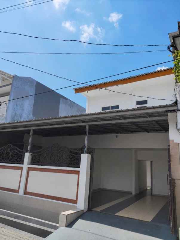 rumah rungkut mejoyo strategis