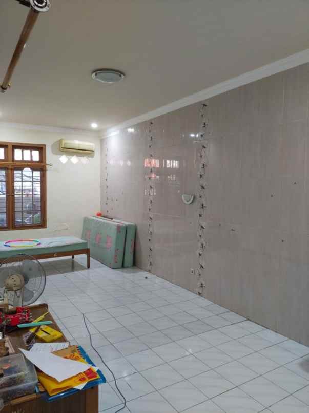 rumah rungkut mejoyo strategis