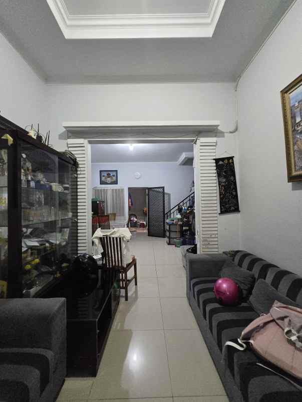 rumah second dalam komplek di condet jaktim