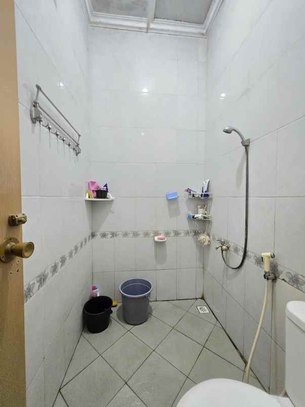 rumah second dalam komplek di condet jaktim