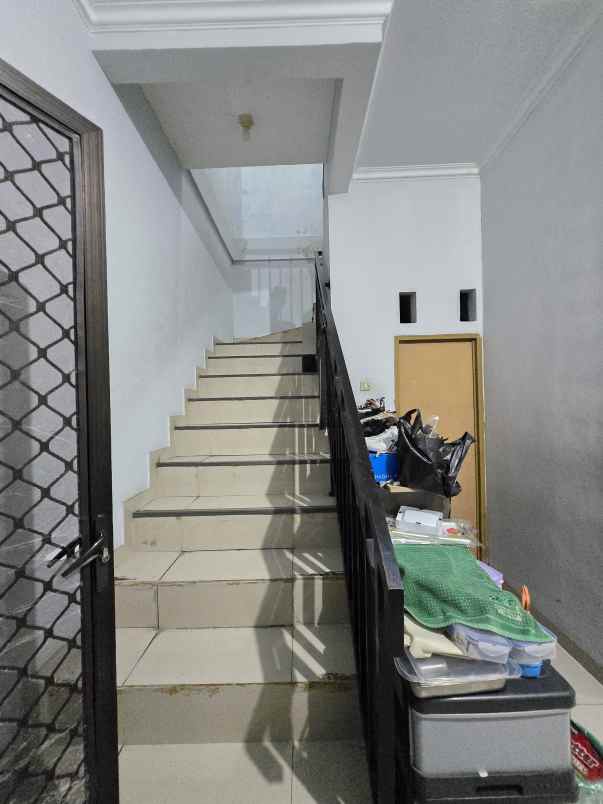 rumah second dalam komplek di condet jaktim