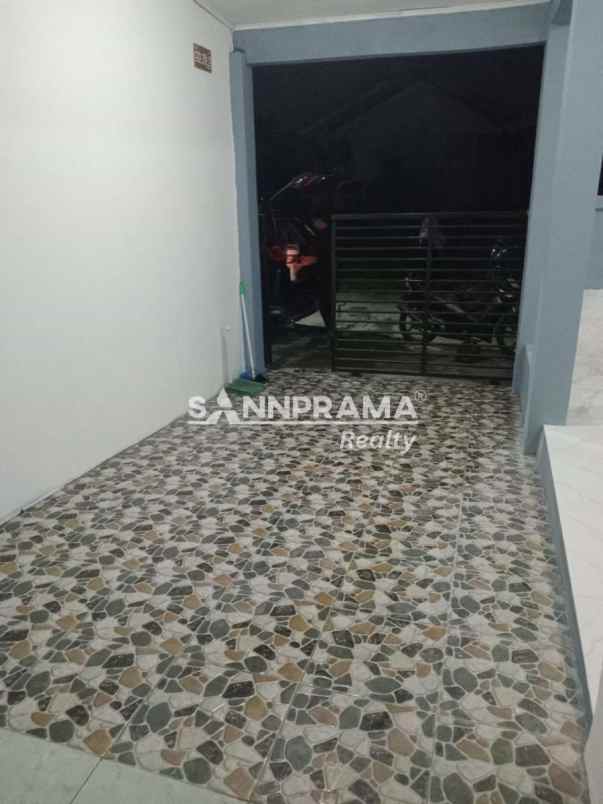 rumah second murah siap huni di harvest city bekasi