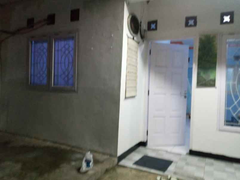 rumah second terawat di poin mas rangkapan jaya depok
