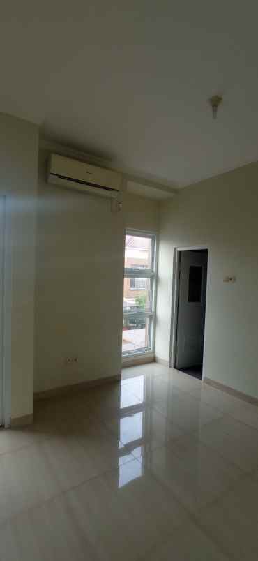 rumah siap huni 2 lt strategis di pd melati bekasi