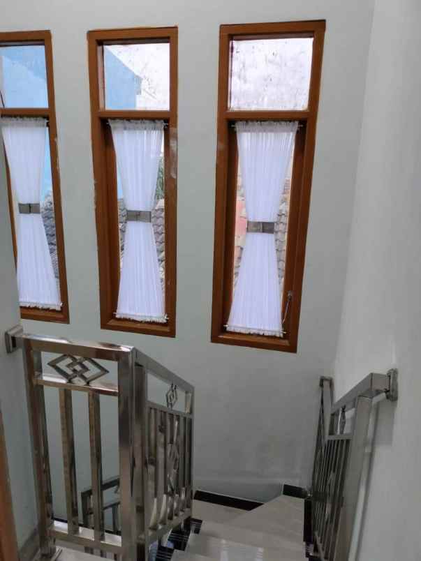 rumah siap huni cluster 2 lantai