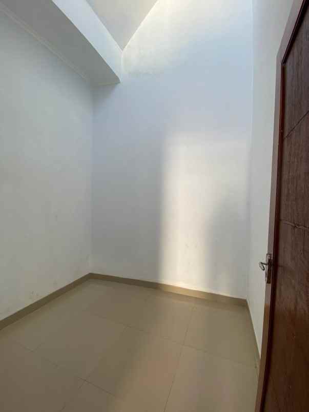 rumah siap huni dekat stasiun pondok rajeg