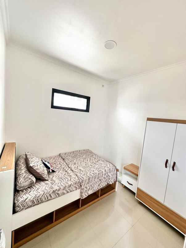 rumah siap huni di jl raya pengasinan 5 juta all in