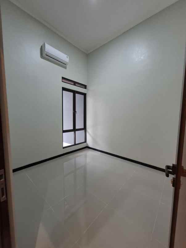 rumah siap huni di tangerang bisa cash kpr