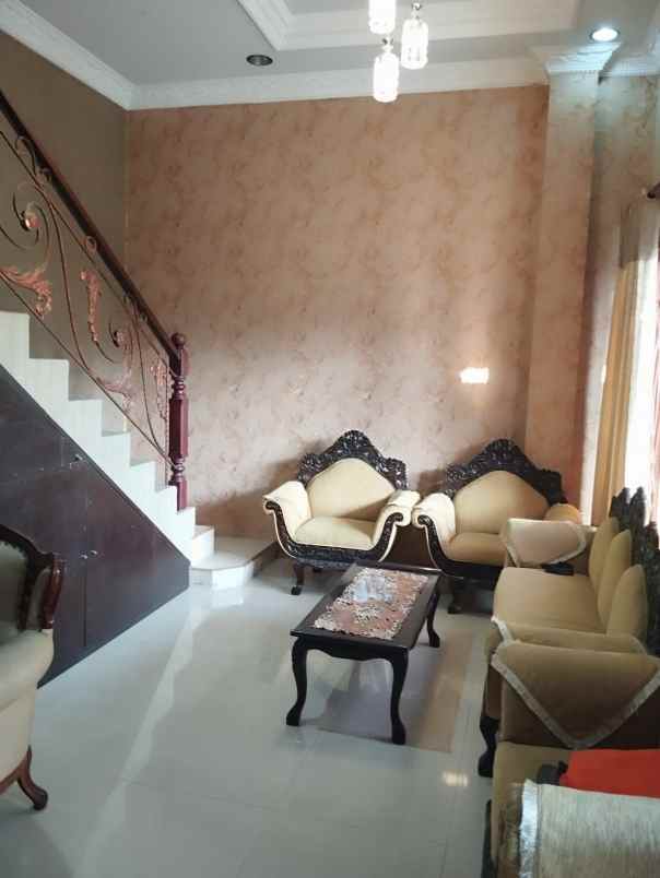 rumah sidosermo surabaya selatan strategis siap huni