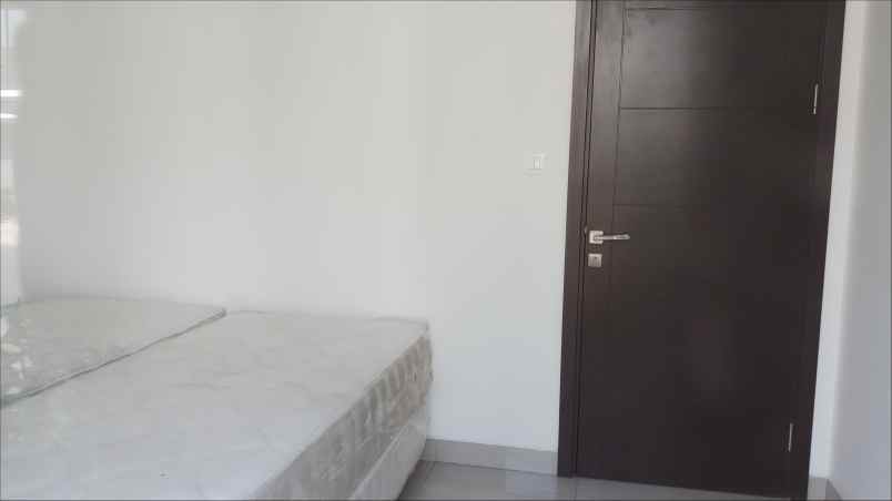 rumah summarecon gede bage