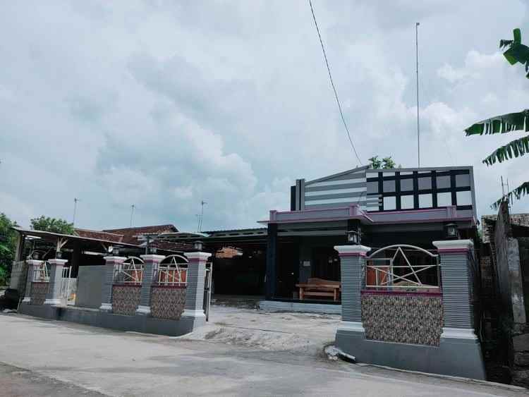 rumah suroboyo jirapan masaran