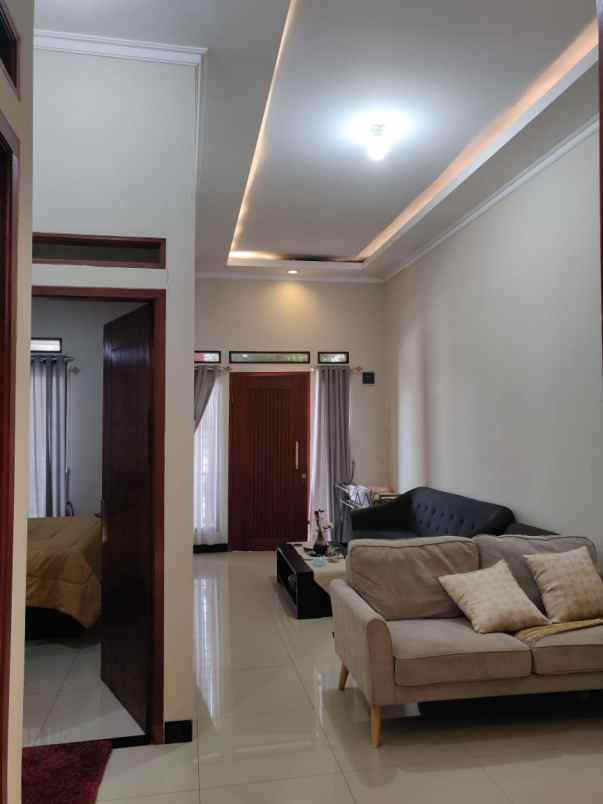 rumah tanah baru beji depok