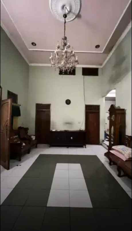 rumah tingkat di perumnas 1 bekasi barat