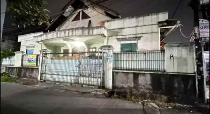 rumah tingkat di perumnas 1 bekasi barat
