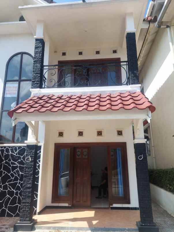 rumah villa kusuma agro batu malang strategis llz