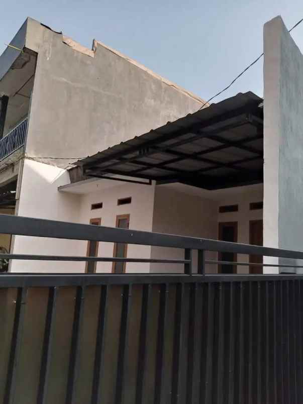 sewa rumah ciledug tidak banjir