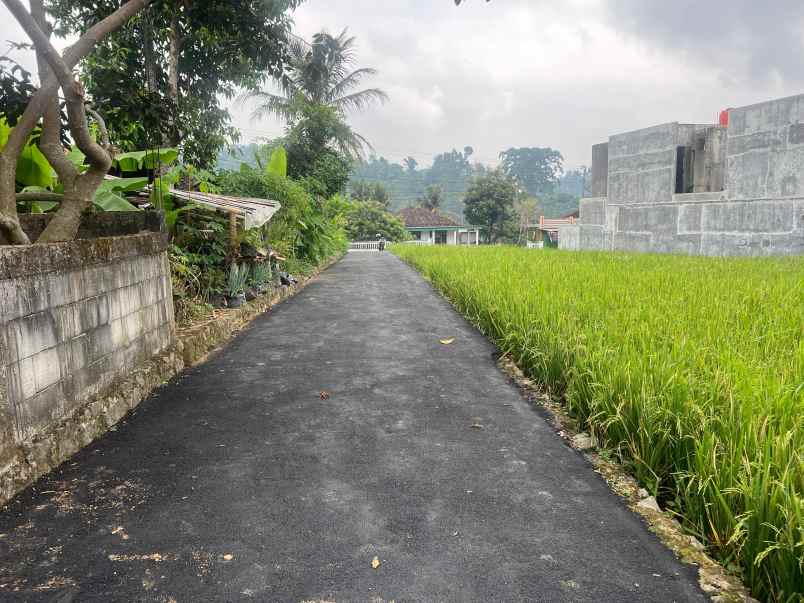 tanah 355 juta dekat aliran sungai karanganyar