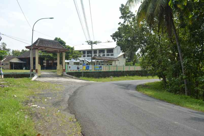 tanah di jogjakarta 96jt dekat gerbang tol banguncipto