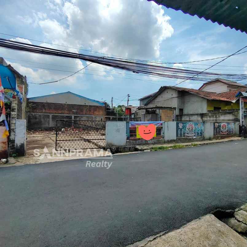 tanah pinggir jalan shm di mampang depok iml