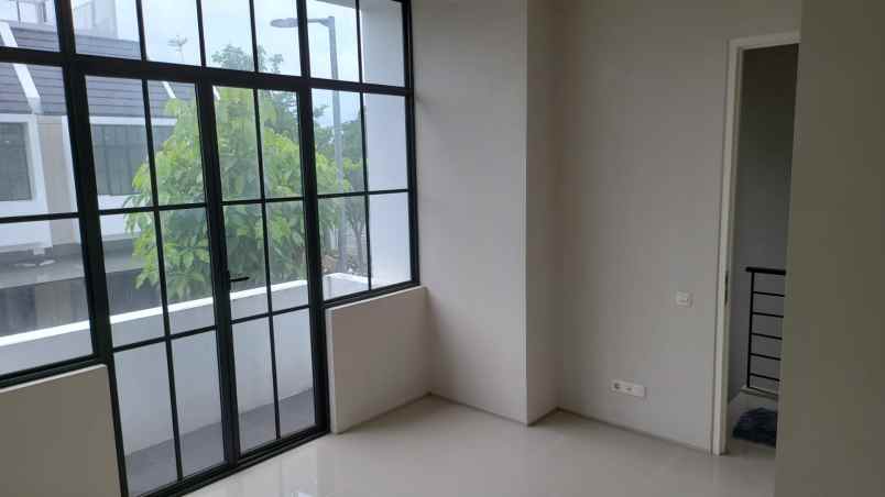 turun harga rumah dijual baru gress grand sunrise