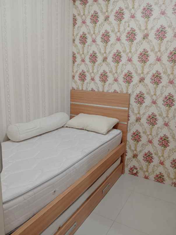 apartemen 2 kamar furnish di green pramuka city