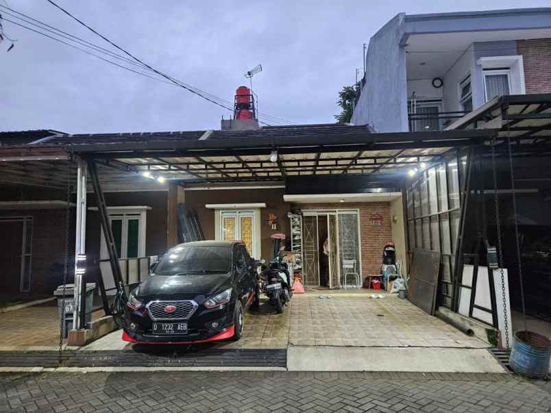 bu dijual rumah nyaman di arcamanik bandung