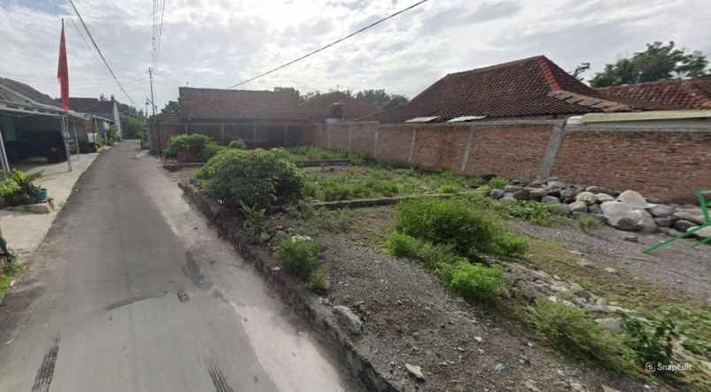 dekat exit tol purwomartani tanah dijual