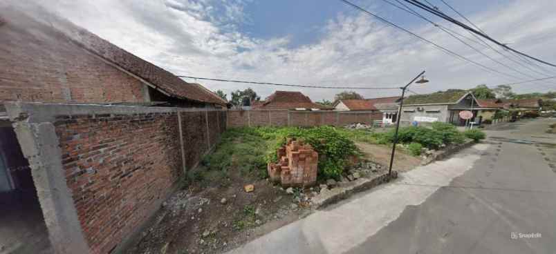 dekat exit tol purwomartani tanah dijual