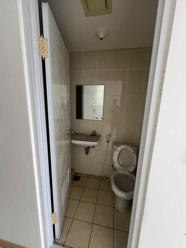 dijual apartemen jl gading serpong