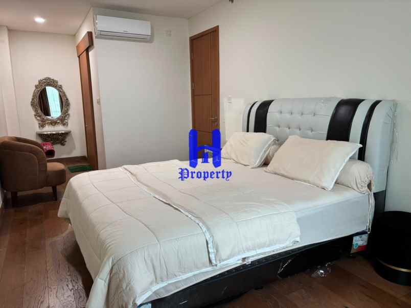dijual apartemen the reiz condo jalan