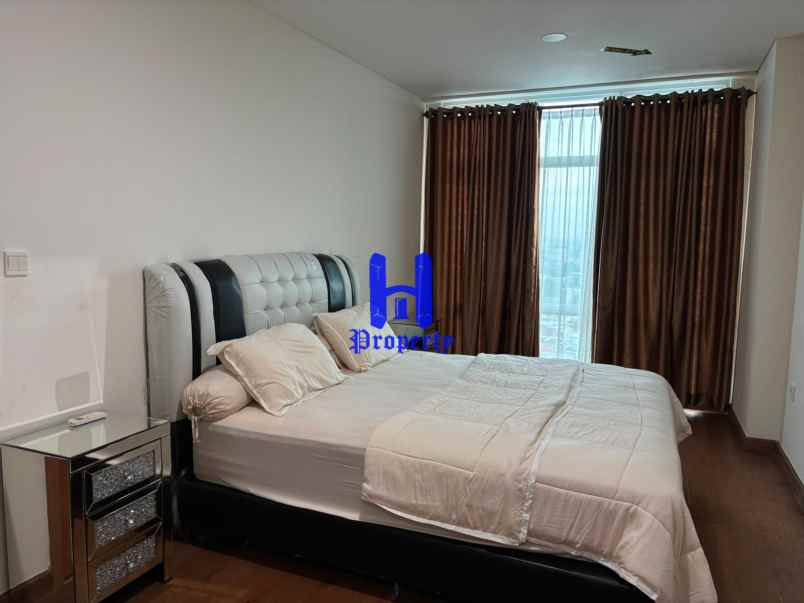 dijual apartemen the reiz condo jalan
